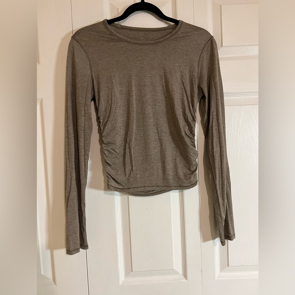Lululemon, Size 4, Olive Green